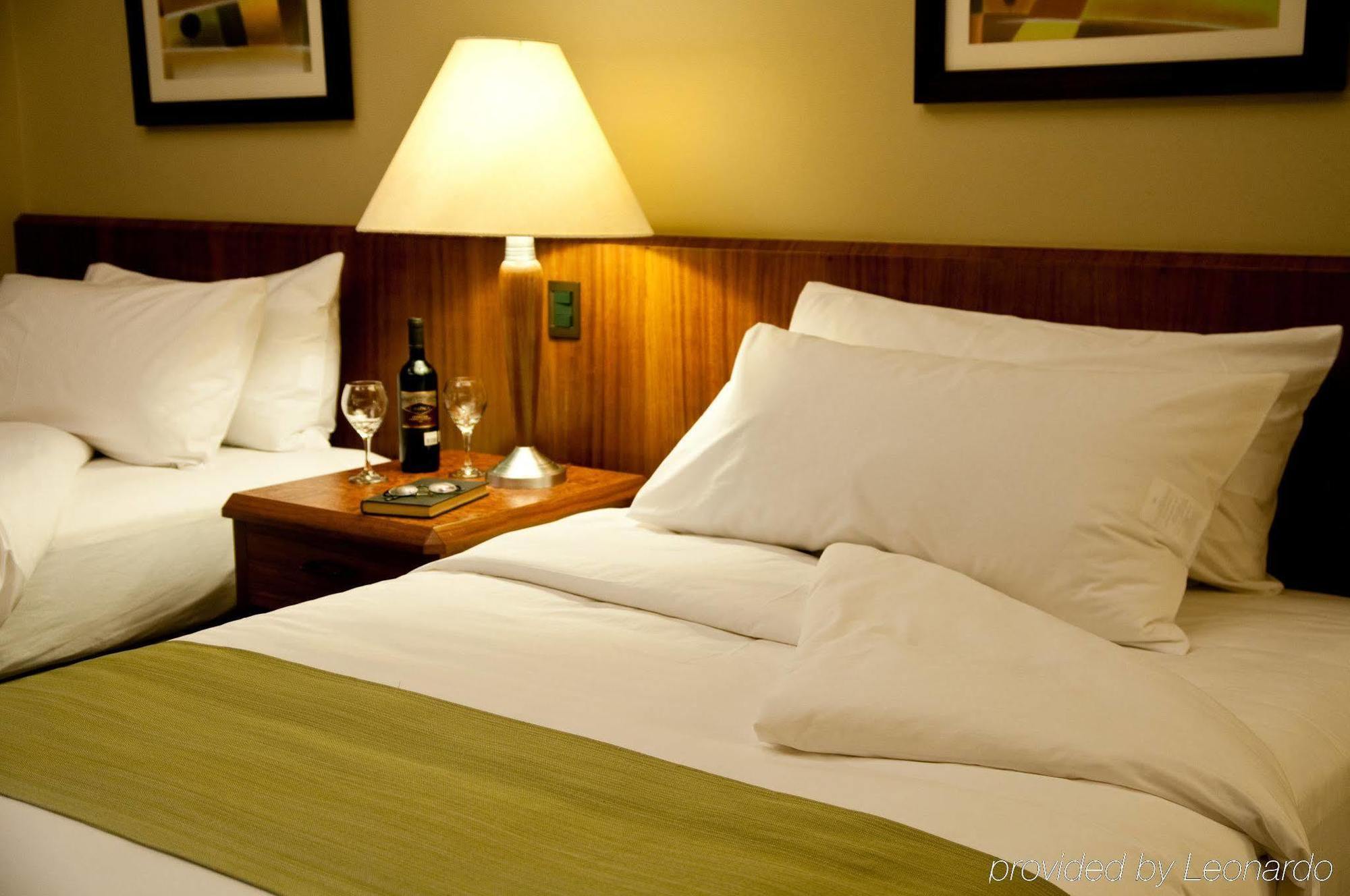 Hotel Palace Guayaquil Phòng bức ảnh